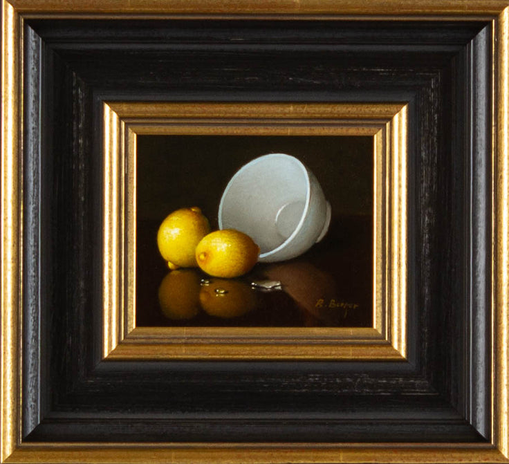 Ronald Berger, Zitronen mit Porzellanschale – Öl auf Holz, 30 × 27,5 cm, altmeisterliches Stillleben
